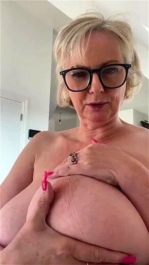 Milf/Gilf thumbnail