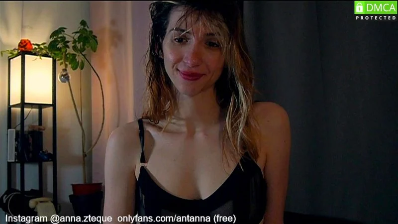 French performer Annantastica webcam chat