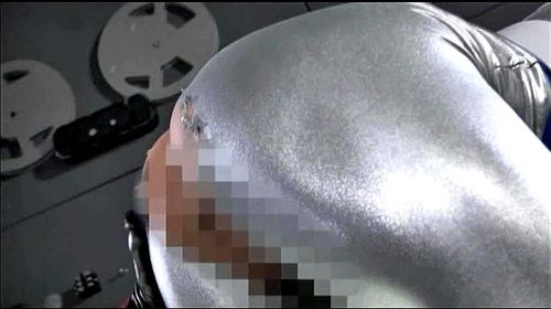 Silver ranger ends up dripping cum while willingly getting drilled by an energy draining dildo