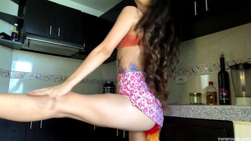 Irene Rouse - in the kitchen Film Porno - SpankBang