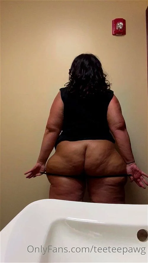 thick, cellulite, big ass, milf