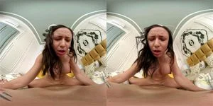 Cassie del isla thumbnail