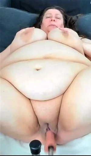 BBW Mature Masturbating thumbnail