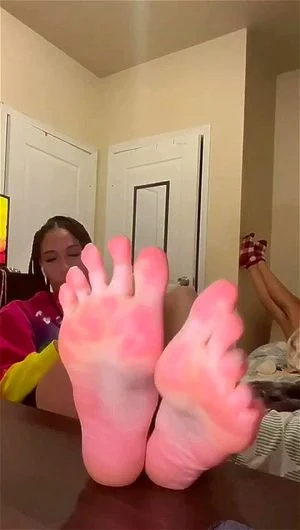 EBONY FEET WOMAN thumbnail