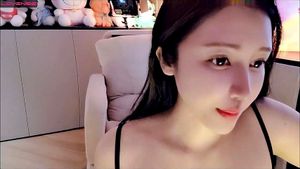 Chinese Camgirl thumbnail