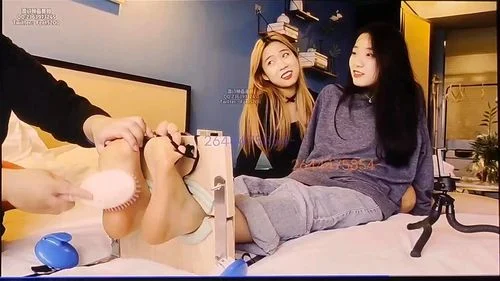 chinese tickling sister