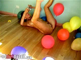 Watch Shiny happy glitter gal - Natural, Glitter, Amateur Porn ...