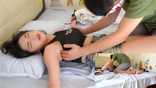 19 years old Chinese model is so ticklish！