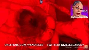 TS Yandie Lee aka Gizelle Da Body thumbnail