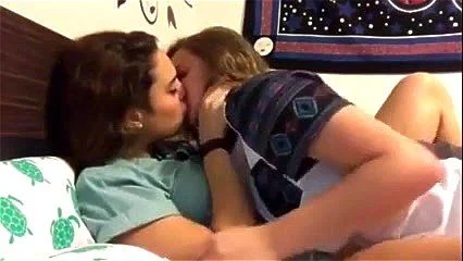 Makeout chicks