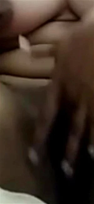 Desi girl fingering pussy hot