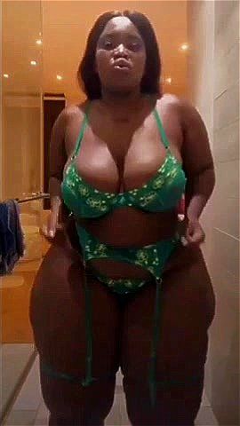 Watch The Real Liso twerking Ebony The Real Liso Bbw Porn  