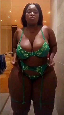Watch The Real Liso twerking - Ebony, The Real Liso, Bbw Porn - SpankBang