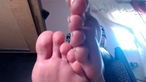 feet ignore thumbnail