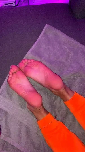 Feet thumbnail