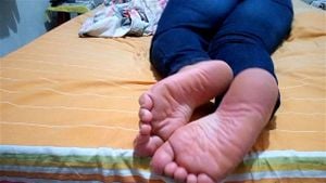 Feet BR thumbnail