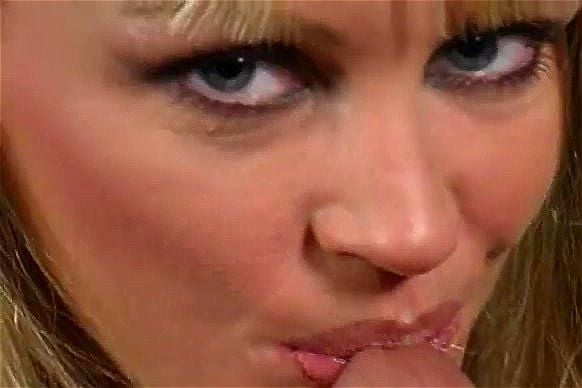 90s hottie sucking 90s hottie sucking