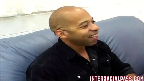Stacy's pussy gets an extra big gift by HushPass: Blowjob, Amateur & Professional Porn
