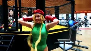 Street Fighter Cammy Cosplay Workout