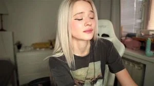 Blonde Teens thumbnail