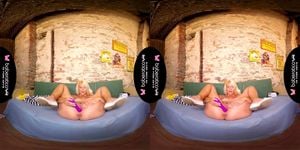 V R Thumbnail