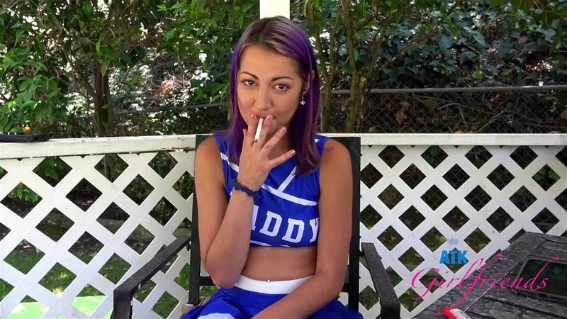 Chearleader Lily Smoking Chearleader Lily Smoking