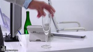 Watch from 0:00:34
