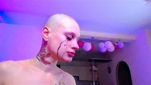 Bald girls thumbnail