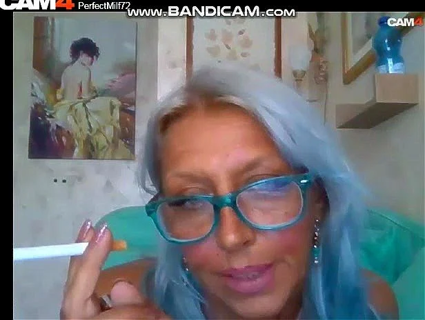 italian mature smoking on cam