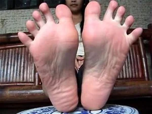 asian feet thumbnail