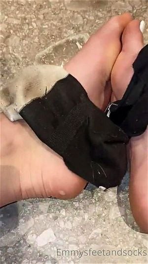 Feet thumbnail