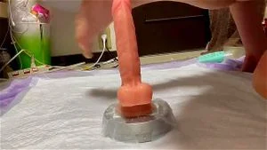 Japanese dildo ride 2 piernas  thumbnail