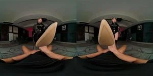 vr nails thumbnail