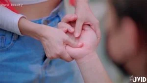 Watch from 0:03:33