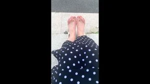 feet thumbnail