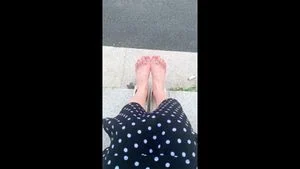 feet thumbnail