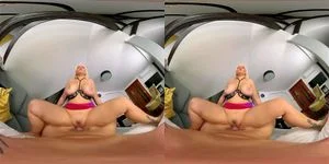 VR Latina thumbnail