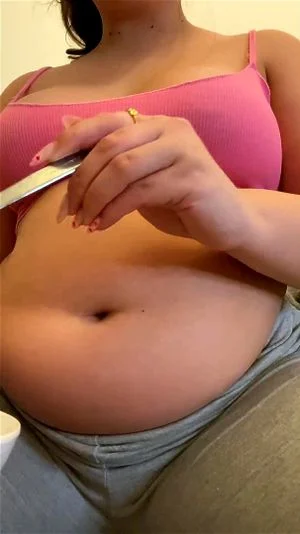 Belly thumbnail