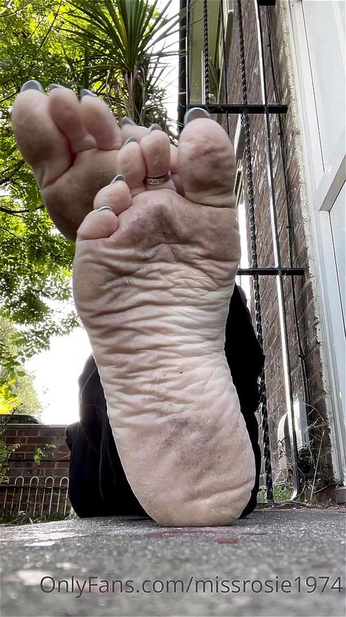 wrinkled soles thumbnail