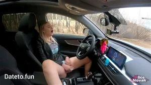 Solo in the car on the way to the boyfriend to get ready Solo in the car on the way to the boyfriend to get ready