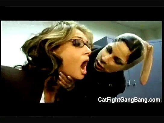 Lesbo Gang Bang Lesbo Gang Bang