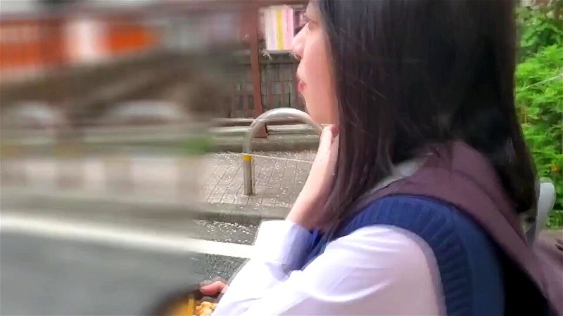 18才になった彼女！誕生日祝いでご馳走をして２回の愛の中だし！