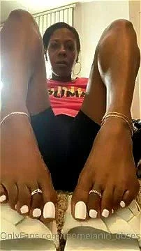 EBONY FEET WOMAN thumbnail