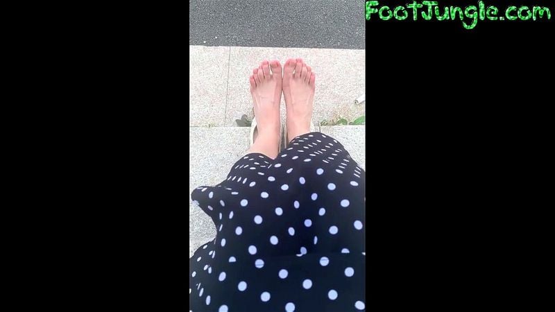 Public Foot Show Korean Feet