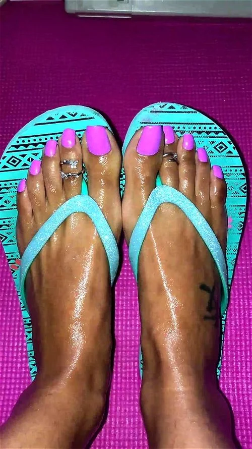 Flip flop feet thumbnail