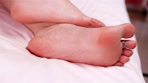 asian feet thumbnail