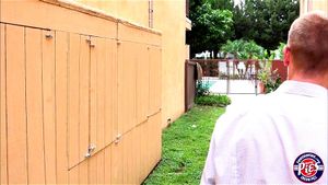 Watch from 0:00:33