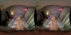 VR Blondes thumbnail