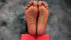 Lashana feet