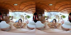 VR Latina thumbnail